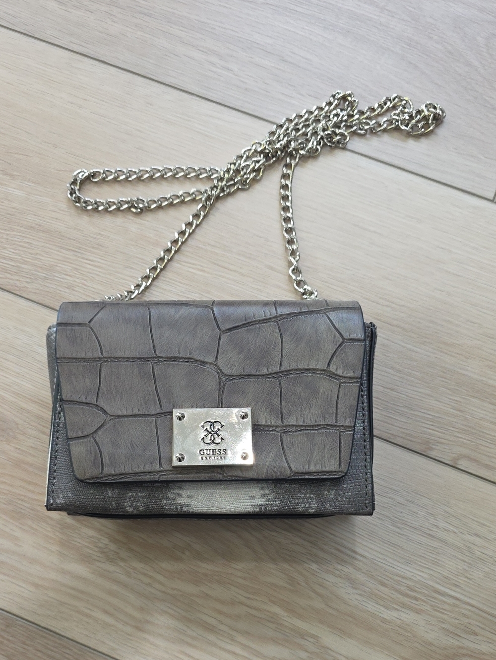 Gray Croc-Texture Chain Shoulder Crossbody Bag